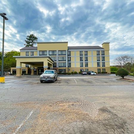 Готель Oyo Townhouse Jackson - Ridgeland Екстер'єр фото