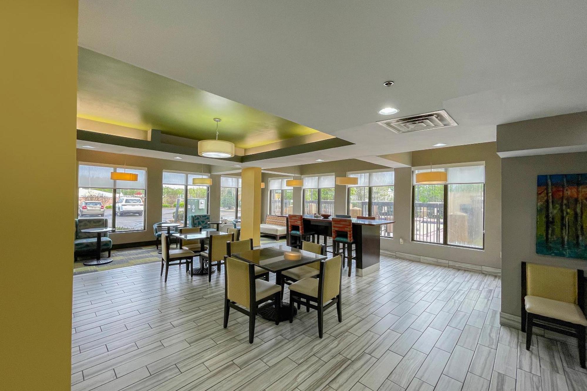 Готель Oyo Townhouse Jackson - Ridgeland Екстер'єр фото