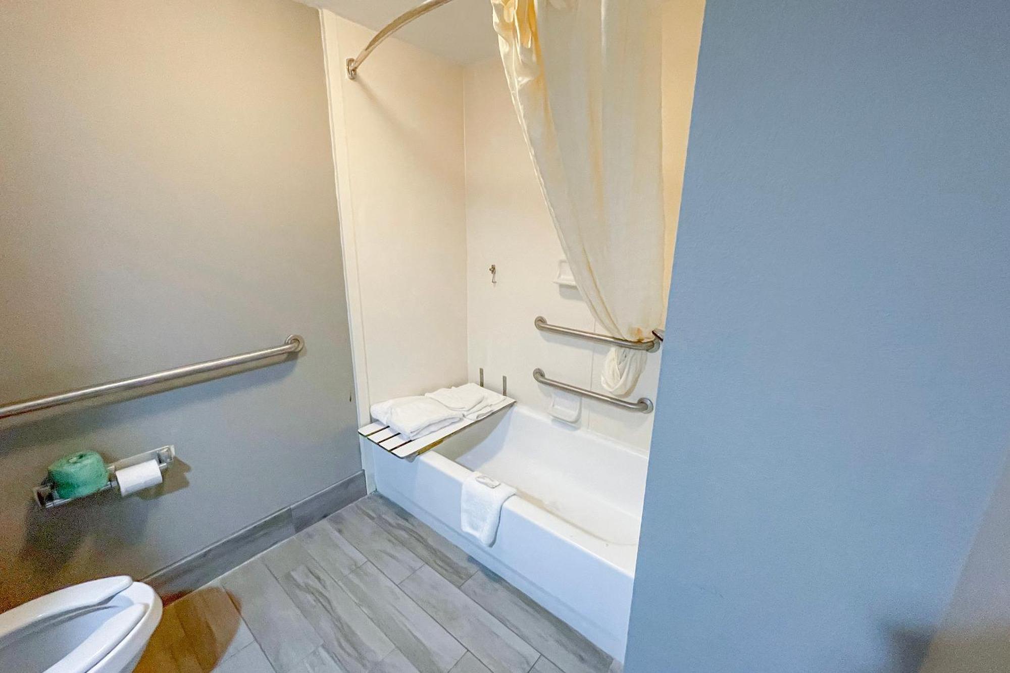 Готель Oyo Townhouse Jackson - Ridgeland Екстер'єр фото